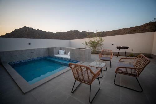 The Valley Villas in Sinadil