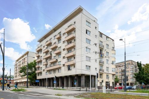 Chocimska Urban Peace Apartment by BookingHost, Warsaw (photo 8)