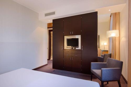 Superior Double or Twin Room with Balcony with Extra Bed (2 Adults + 1 Child)