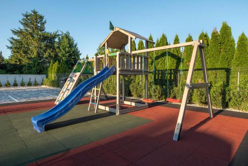 Onyx Luxury - image 4