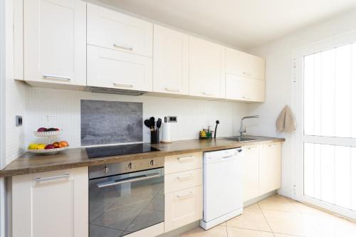Three-Bedroom Holiday Home  image 10