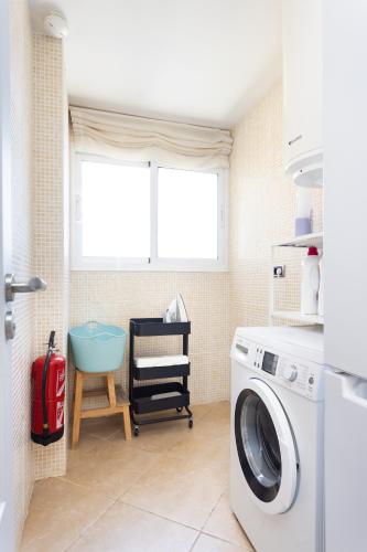 Three-Bedroom Holiday Home  image 6