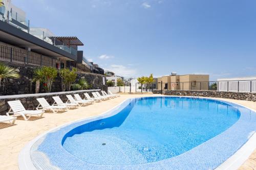Casa Uamisun with seaview & pool - image 4