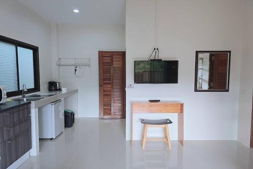 Kitchen, Nongthale Mountain View near Khao Ngon Nak