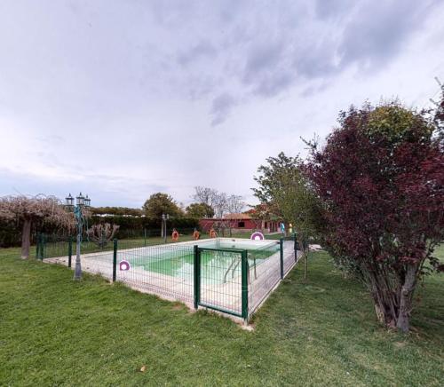 Swimming pool, Senda de las Higueras in Urueña