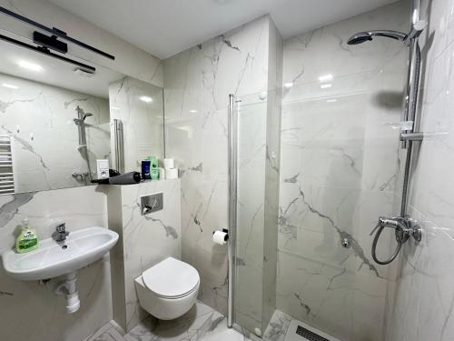MOVEEN! Apartamenty Wrocław Nowoczesne studia z parkingiem! 10 min od centrum, Breslau (Foto 3)