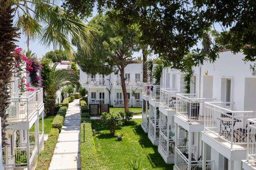Petunya Beach Resort in Ortakent