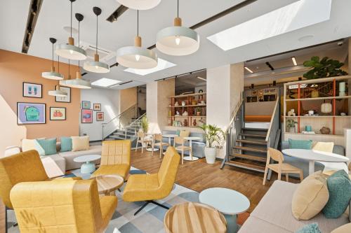 Haymarket Hub Hotel - image 7