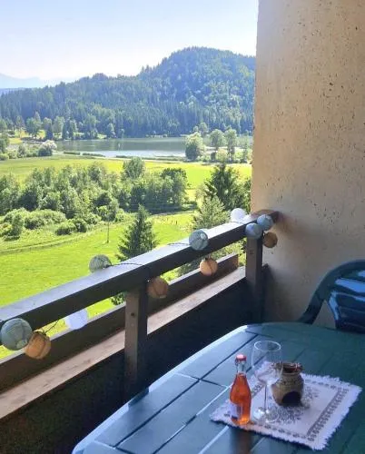 Sunny&Cozy - Maisonette Apartment in See Nähe in Sankt Urban, Österreich