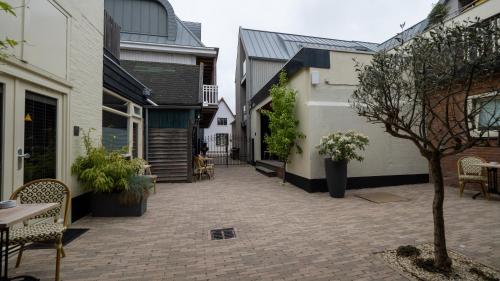 Vista, Hofje van Maas in Zandvoort
