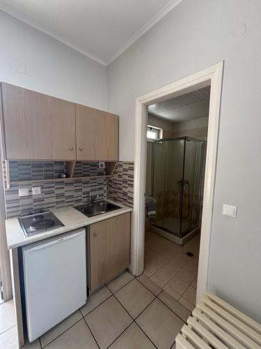 Ninemia Beach Hotel & Suites 5