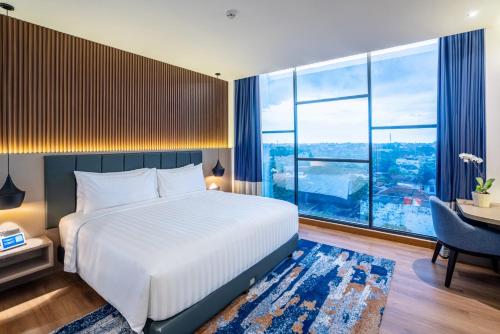Aston Emidary Bangka Hotel and Conference Center in บังกา