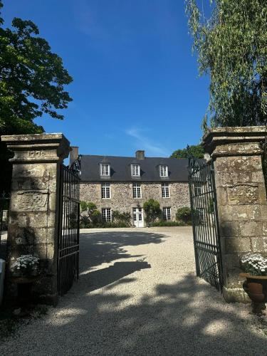 Exterior view, La Guyomarais - Gite Mer in Pledeliac