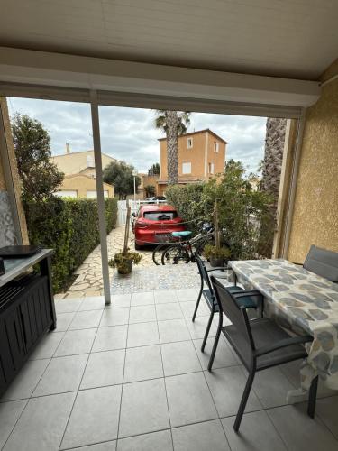 Petite maison avec jardin & piscine partagee - image 3