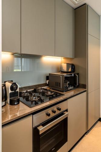 Waves - Impressive 1BR Apartment Close to Burj Khalifa, Dubái (foto 6)