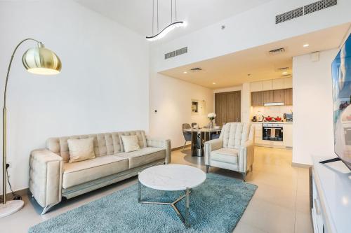 Luxury 1BR Hills Green View Mall & Downtown Dining Shopping, Dubai (Foto 10)