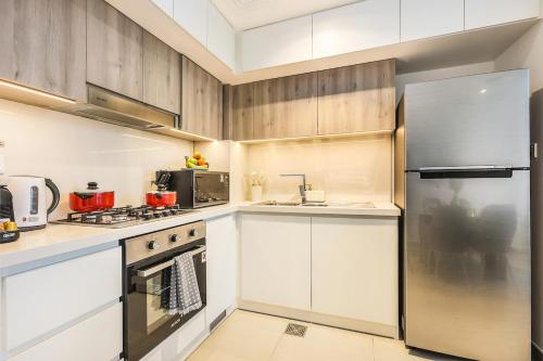Luxury 1BR Hills Green View Mall & Downtown Dining Shopping, Dubai (Foto 4)