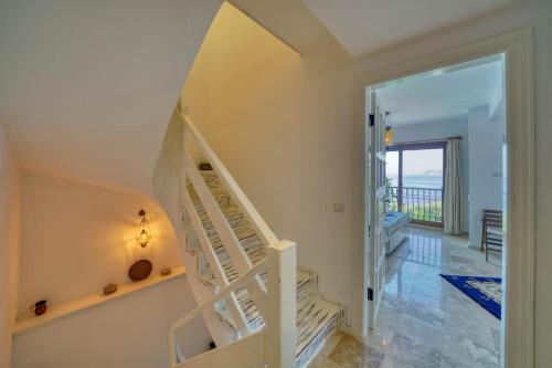 Villa Patara Amazing Sea view and Sea Platform - image 7