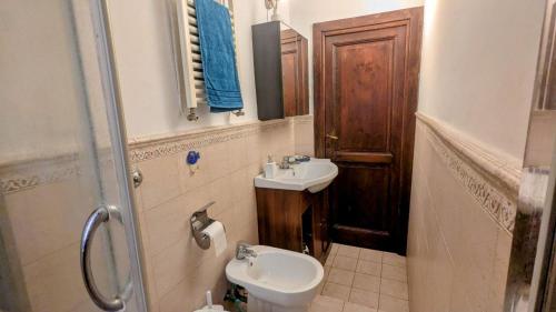 Cozy room in Piazza Vittorio, Rome (photo 10)