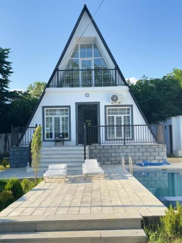 Vandam white charlet in Vandam