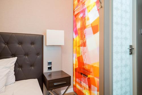 Homaris West Side - Self-Check In, Berlin (Foto 6)