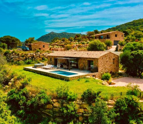 Domaine Aria Di Terra***** - Figari