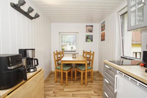 Ferienhus Baabe - Ferienhaus mit gratis Nutzung vom AHOI Erlebnisbad und Sauna in Sellin - image 3