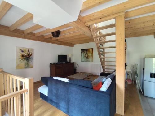Charmante maison avec jardin au coeur du vignoble Savoyard in Jongieux