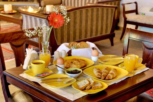Guesthouse Iris - image 13