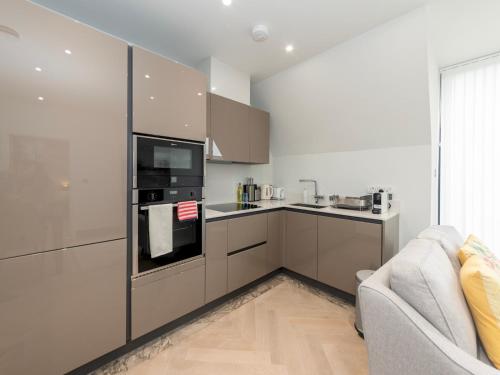 Stylish Central Flat with Private Rooftop Terrace Pass the Keys, Reading (fotografie 4)