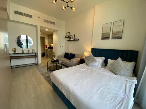 Stylish Studio Apartment in Azizi Riviera, Dubaj (fotografie 3)