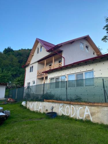 Vila Rodica – khách sạn tại Teșila