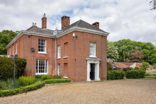 Lingwood Hall 5