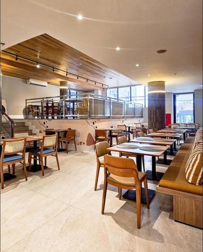 レストラン, トランスアメリカ エグゼクティブ コンゴニャス (Transamerica Executive Congonhas) in カンポ ベロ