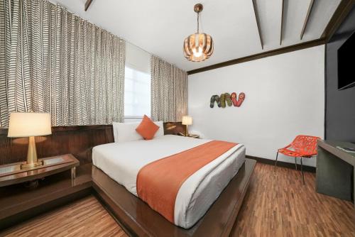 Hotel Chelsea - image 6