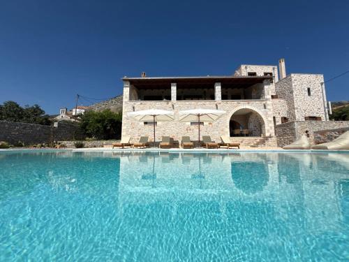 Pirgos Petropoulea gîte à louer Áyios Níko