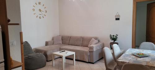 Fred's Apartment, Gjirokastra