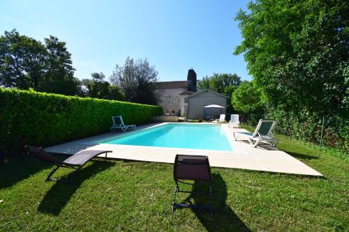 Accommodation in Parranquet