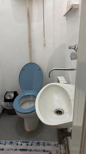 One-Bedroom Apartment image 1