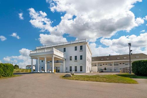 Best Western White House Inn