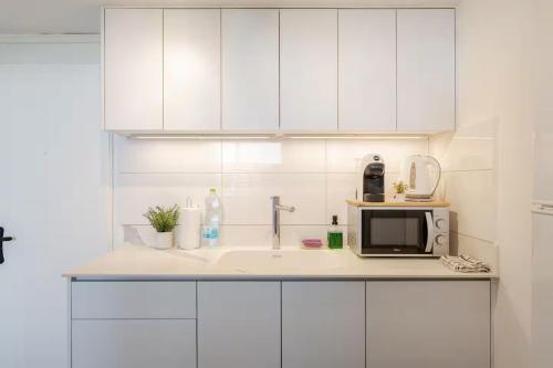 Facilities, GW212 Gugel Waves Amazing Seaview Pool Apartments in Nahariya