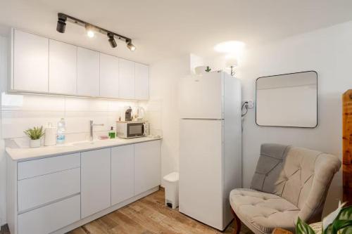 Facilities, GW212 Gugel Waves Amazing Seaview Pool Apartments in Nahariya