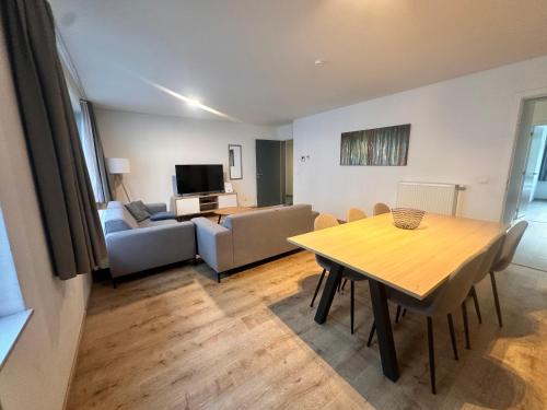 Modern 2 Bedroom Apartment for 6 - City Center, Брюссель (фото 7)