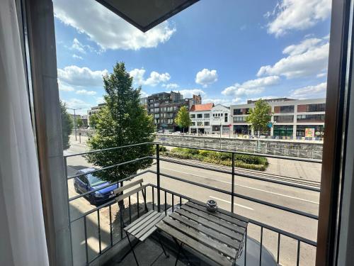 Modern 2 Bedroom Apartment for 6 - City Center, Брюссель