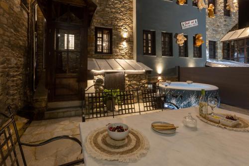Viesnīcas āriene, Dandy Villas Nymfaio - Snow Queen - Sauna - Fireplace - Up to 6 adults 2kids in Nymfaio