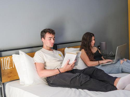 Marathon Hostel Room Type - Twin Room