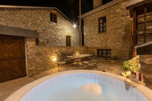 Dandy Villas Nymfaio - Snow Queen - Sauna - Fireplace - Up to 6 adults 2kids in Nymfaio