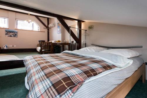 Love Bridge Apartments, Cracovia