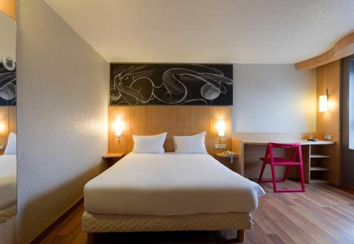 B&B HOTEL Reims Centre Erlon in ريمس