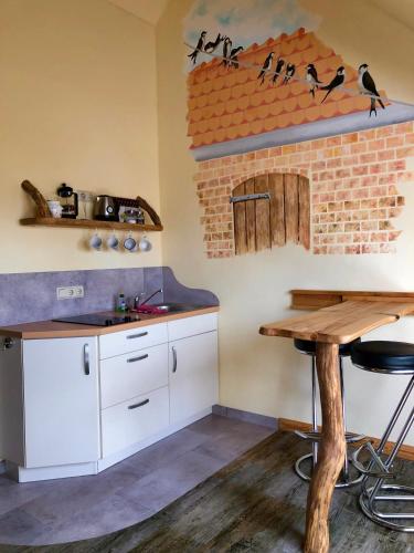 廚房, Schwalbenwohnung in 戈門